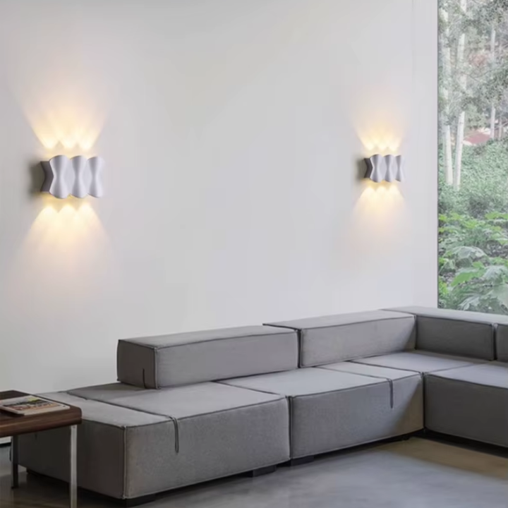 Lámpara de Pared LED Moderna - Iluminación Elegante y Duradera para Interiores y Exteriores